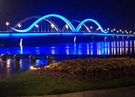 大橋夜景亮化