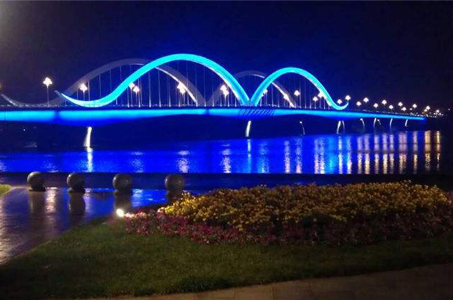 大橋夜景亮化
